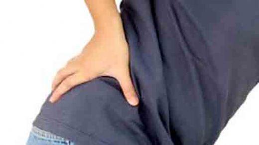 Sağ Kalça Kemiği Ağrısı Belirtileri ve Tedavisi